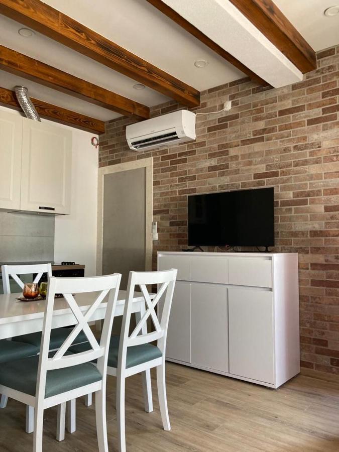 Studio Apartman Luka Starigrad Paklenica Exteriér fotografie