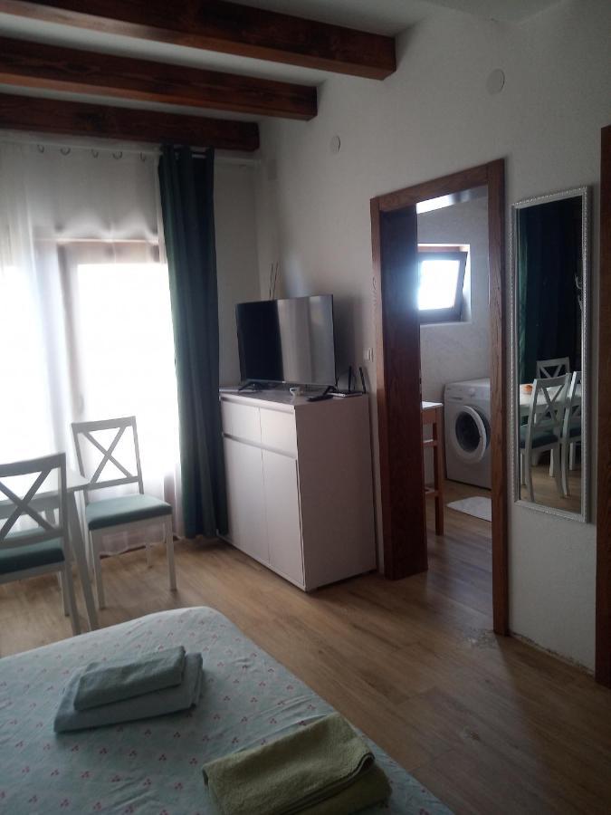 Studio Apartman Luka Starigrad Paklenica Exteriér fotografie